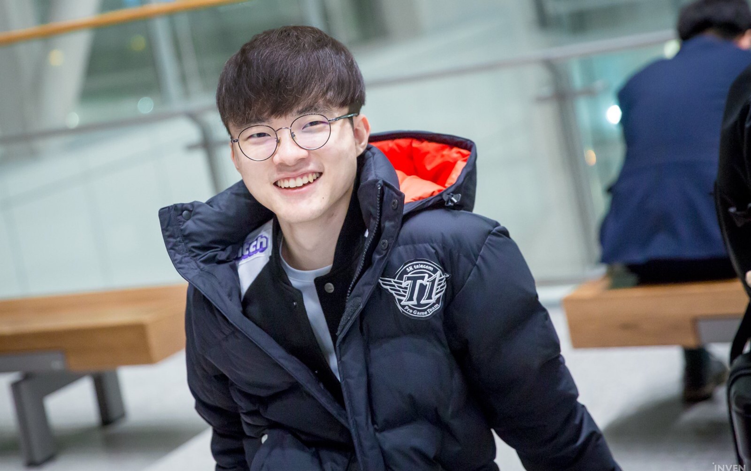 【数据前瞻】 LNG Esports vs Oh My God 双方下路能否为团队兜住底